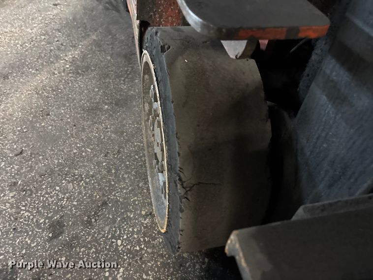 image for item FB5557 Toyota 7FGCU25 forklift