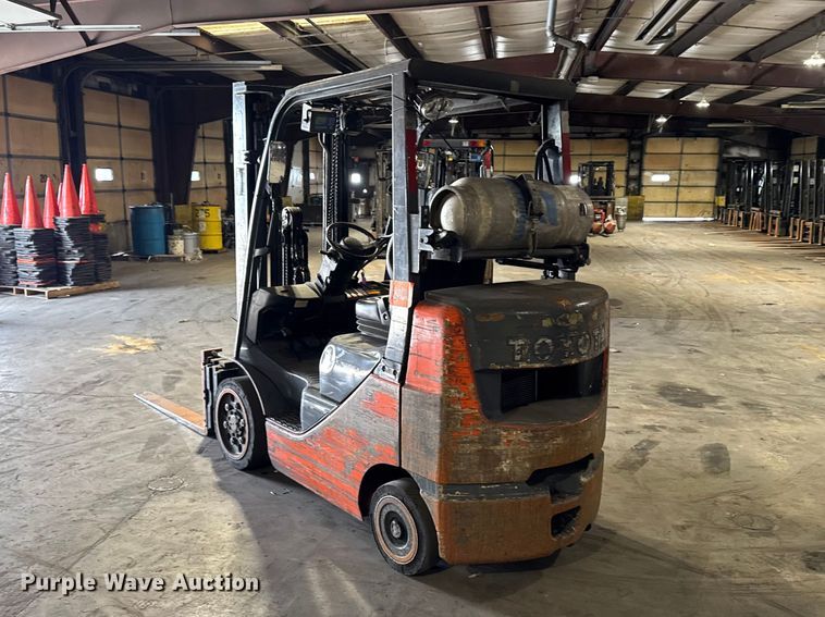 image for item FB5558 Toyota 8FGCU25 forklift