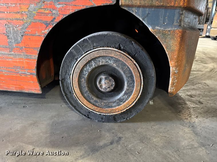 image for item FB5558 Toyota 8FGCU25 forklift