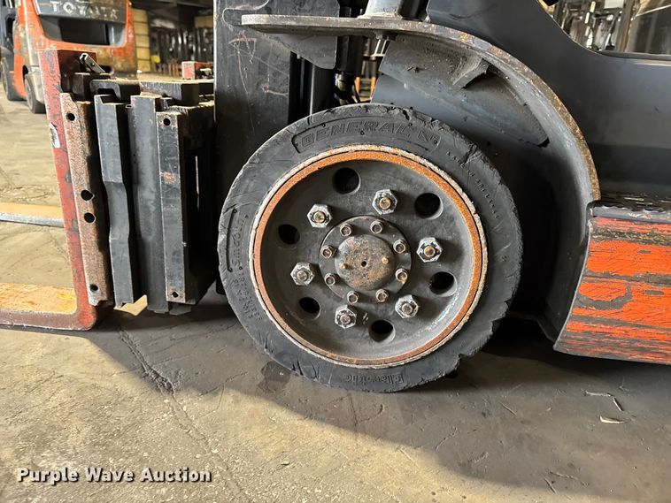 image for item FB5558 Toyota 8FGCU25 forklift