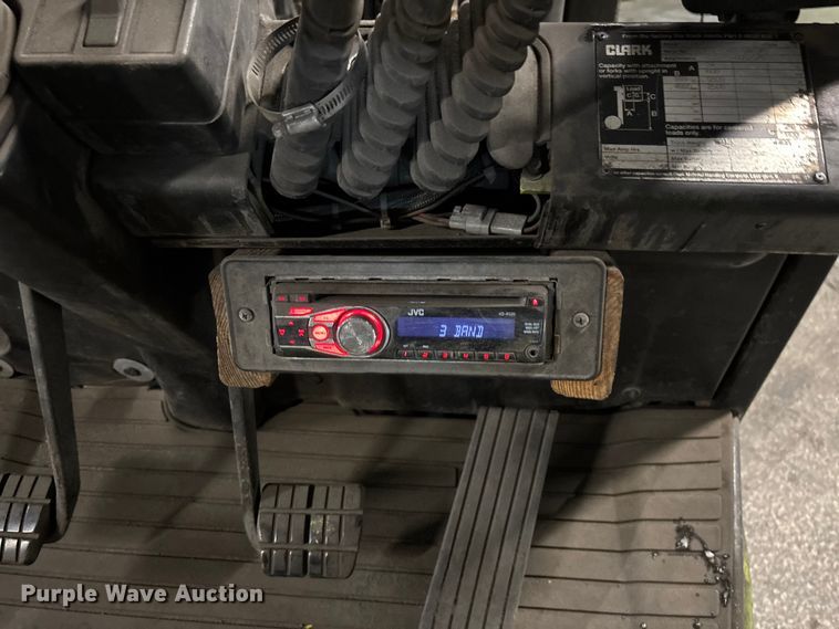 image for item FB5559 Clark CGC30 forklift