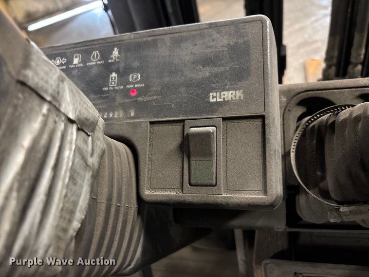 image for item FB5559 Clark CGC30 forklift