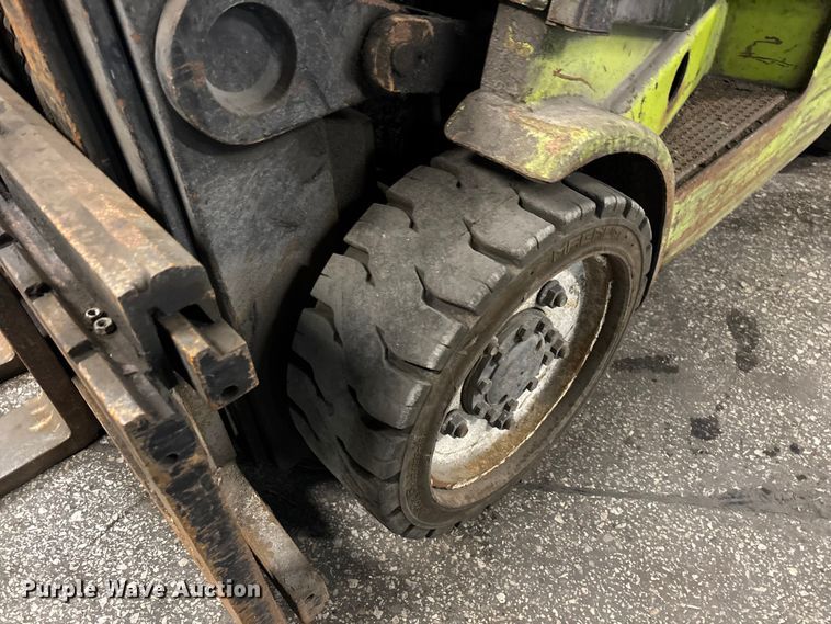 image for item FB5559 Clark CGC30 forklift