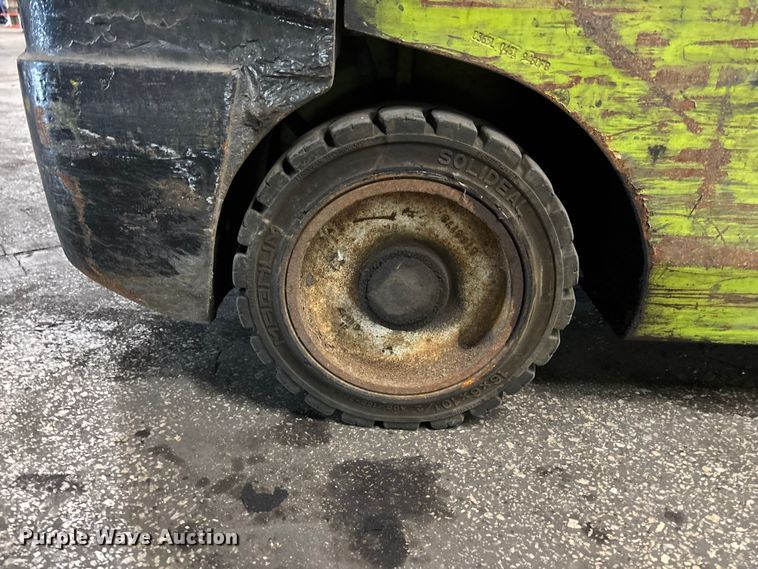 image for item FB5559 Clark CGC30 forklift