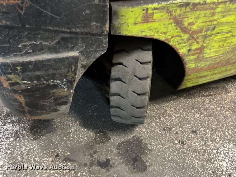 image for item FB5559 Clark CGC30 forklift