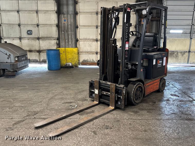 image for item FB5560 Toyota 8FBCU25 forklift