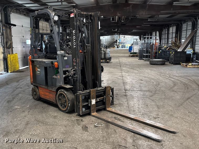 image for item FB5560 Toyota 8FBCU25 forklift