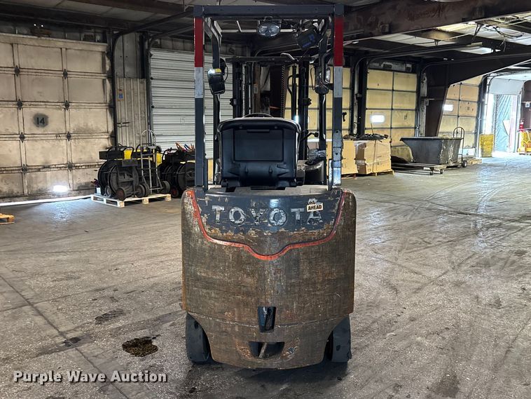 image for item FB5560 Toyota 8FBCU25 forklift