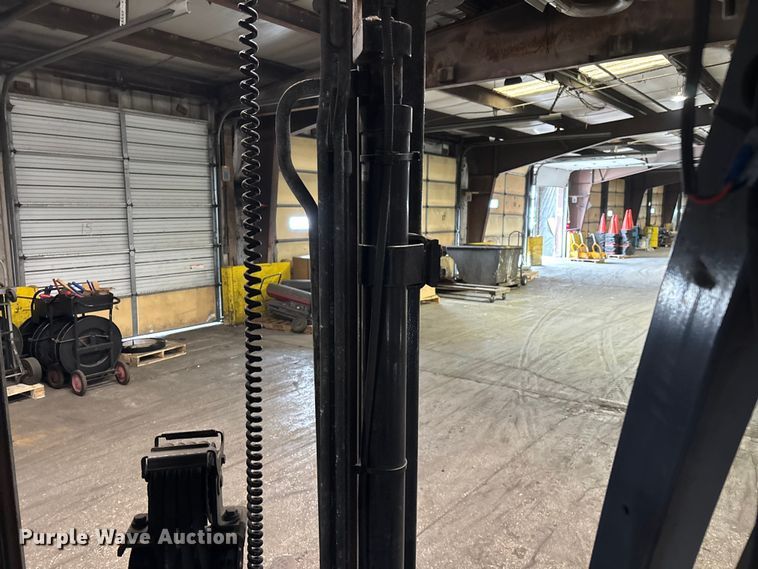 image for item FB5560 Toyota 8FBCU25 forklift