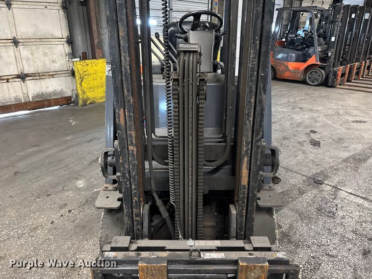 image for item FB5560 Toyota 8FBCU25 forklift