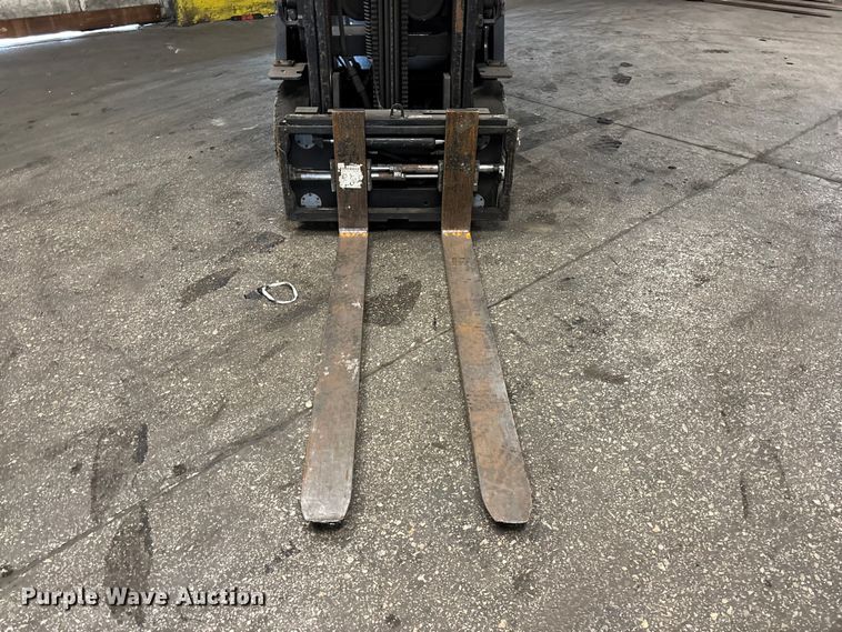 image for item FB5560 Toyota 8FBCU25 forklift