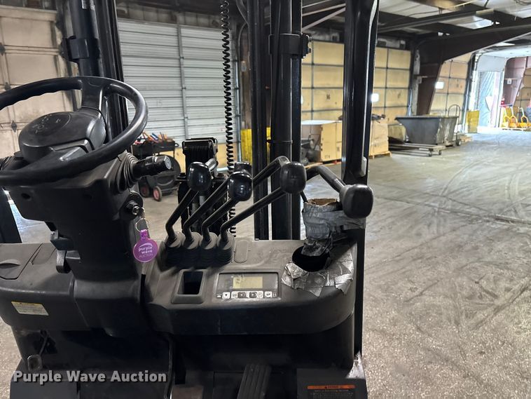 image for item FB5560 Toyota 8FBCU25 forklift