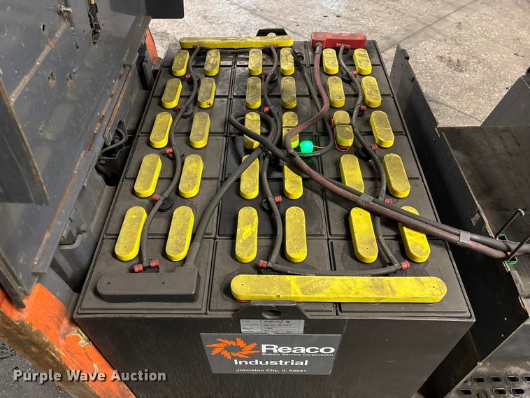 image for item FB5560 Toyota 8FBCU25 forklift