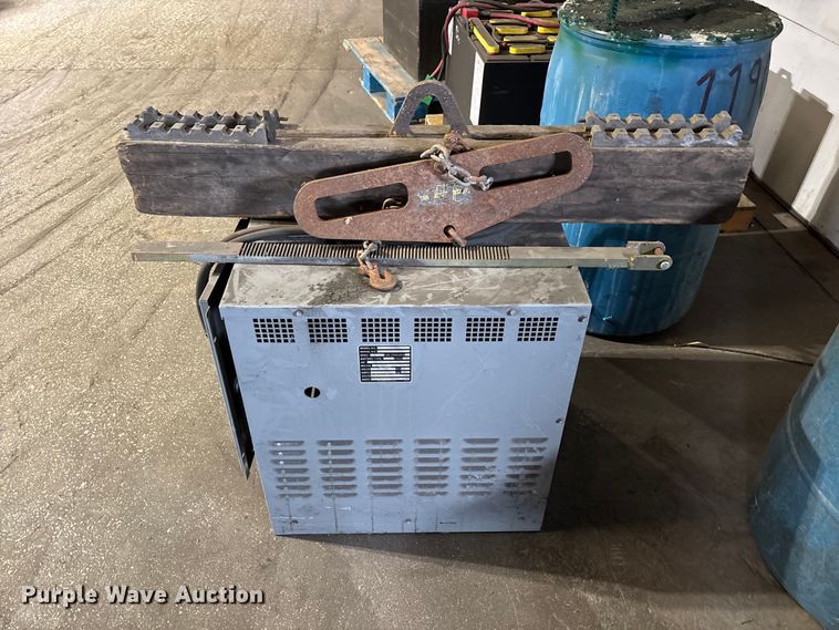 image for item FB5560 Toyota 8FBCU25 forklift