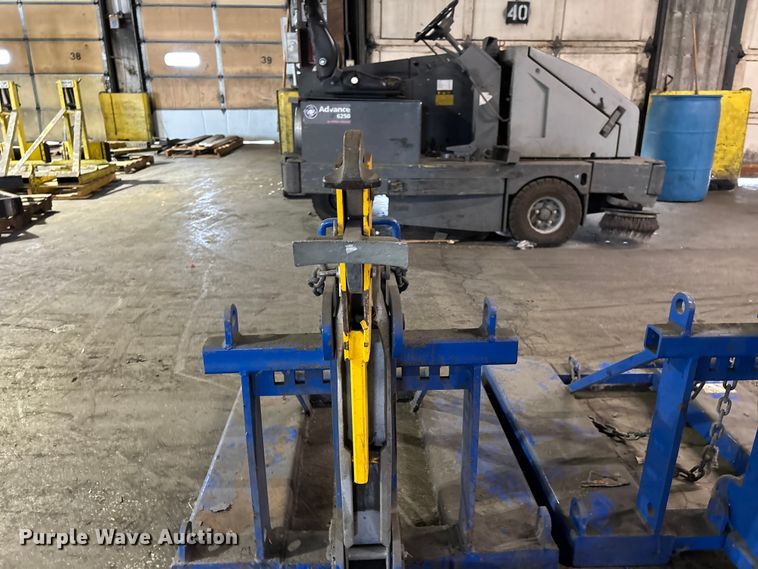 image for item FB5561 (2) Vestil FMDL-1 drum lifter