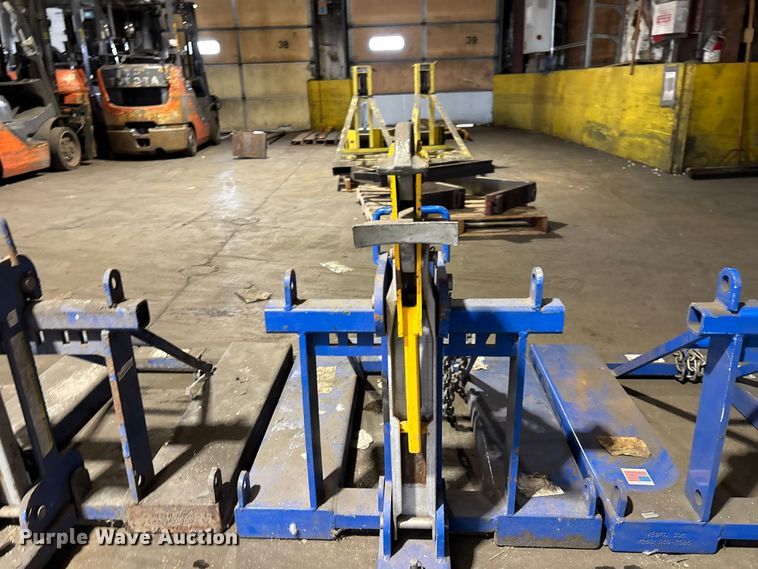 image for item FB5562 (3) Vestil FMDL-1 drum lifter