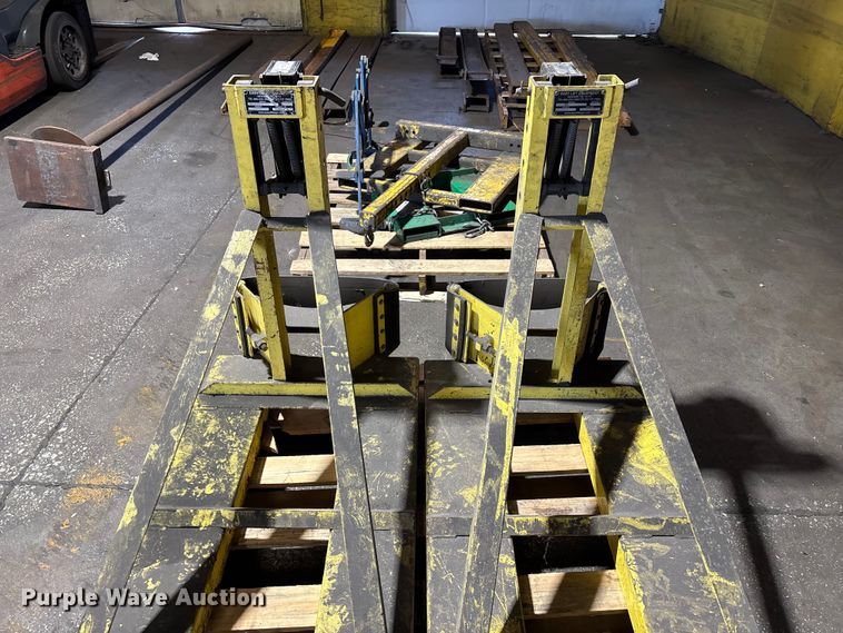 image for item FB5567 (2) Easy Lift Equipment EG3SCM-NF drum lifter