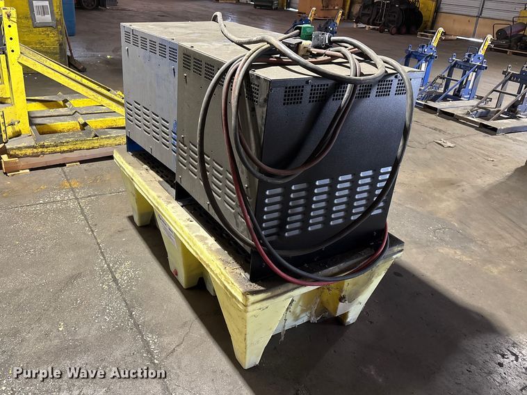 image for item FB5569 (2) Power House charger