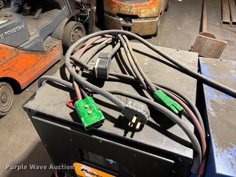 image for item FB5569 (2) Power House charger