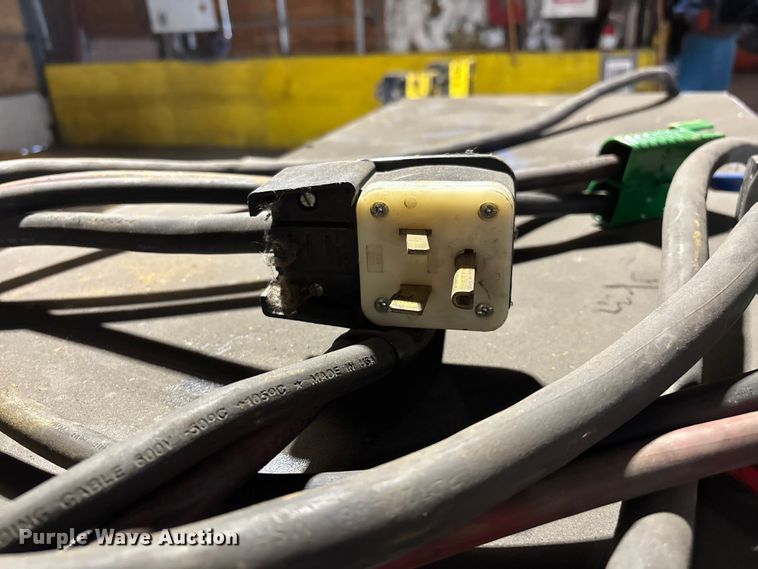 image for item FB5569 (2) Power House charger