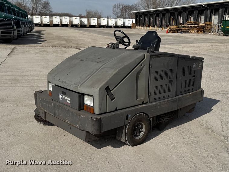 image for item FB5570 Advance 6250 floor sweeper