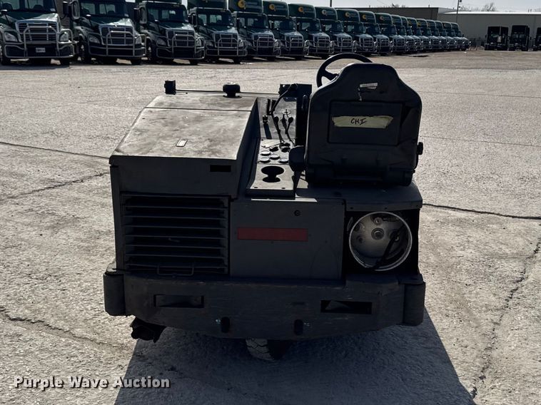 image for item FB5570 Advance 6250 floor sweeper