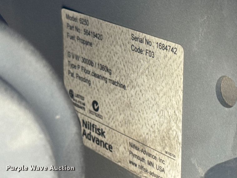 image for item FB5570 Advance 6250 floor sweeper