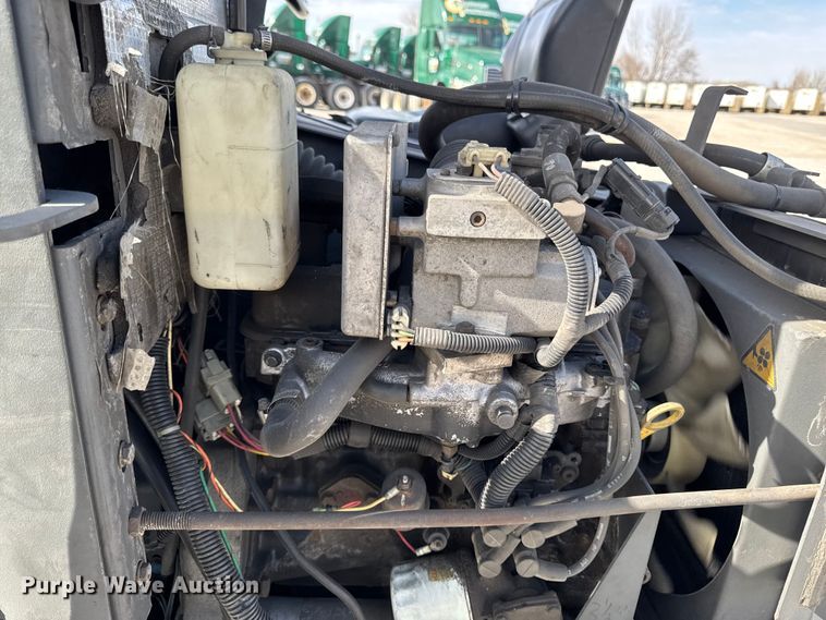 image for item FB5570 Advance 6250 floor sweeper