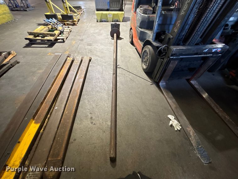 image for item FB5573 Forklift carpet pole