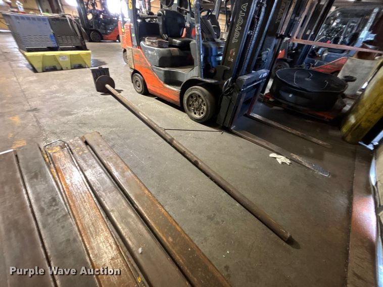 image for item FB5573 Forklift carpet pole