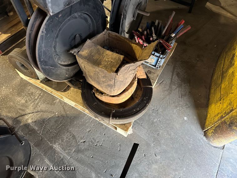 image for item FB5583 Banding tools