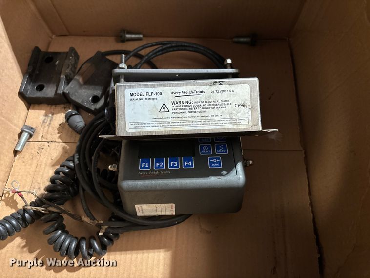 image for item FB5586 2017 Avery Weigh-Tronix FLSC-05 forklift scale