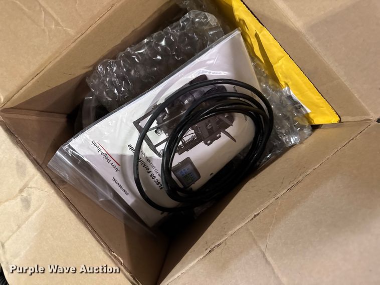 image for item FB5589 2014 Avery Weigh-Tronix FLSC-05 forklift scale