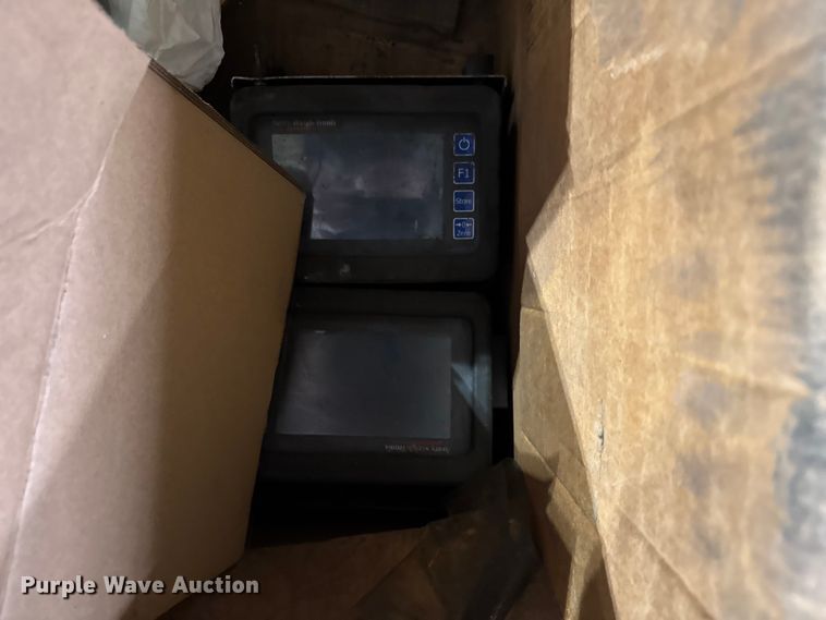 image for item FB5590 (6) Avery Weigh-Tronix displays