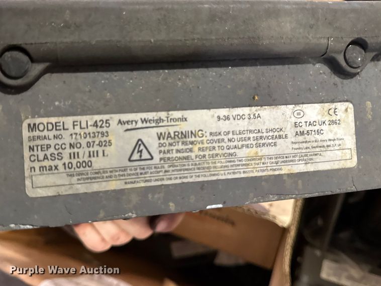 image for item FB5590 (6) Avery Weigh-Tronix displays