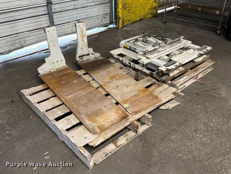 image for item FB5592 Cascade 35E-FFB-AC03 push/full fork carrier