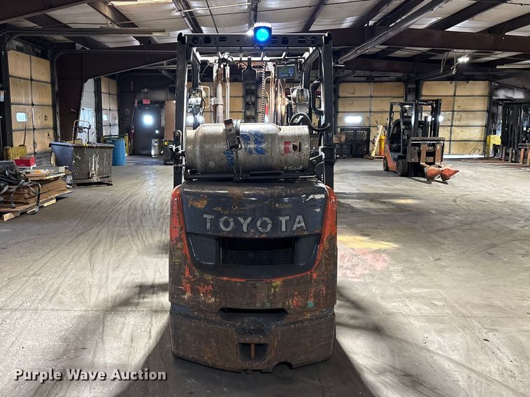 image for item FB5594 Toyota 8FGCU25 forklift