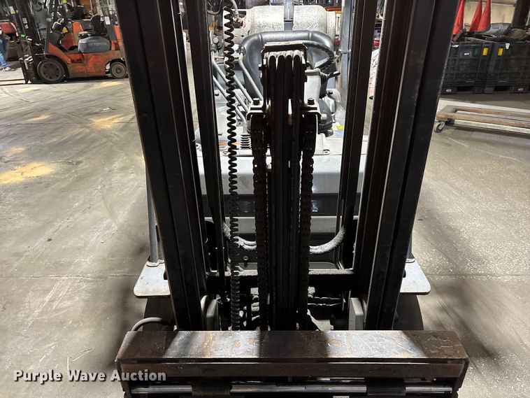 image for item FB5594 Toyota 8FGCU25 forklift