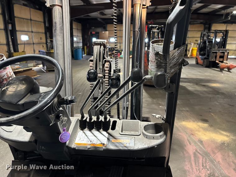 image for item FB5594 Toyota 8FGCU25 forklift
