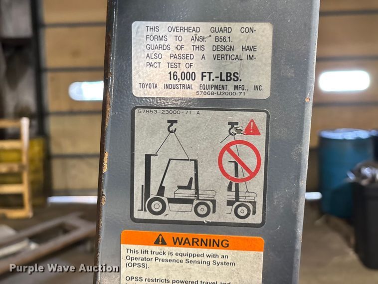 image for item FB5594 Toyota 8FGCU25 forklift