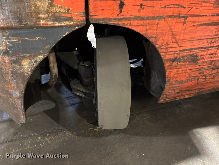 image for item FB5594 Toyota 8FGCU25 forklift