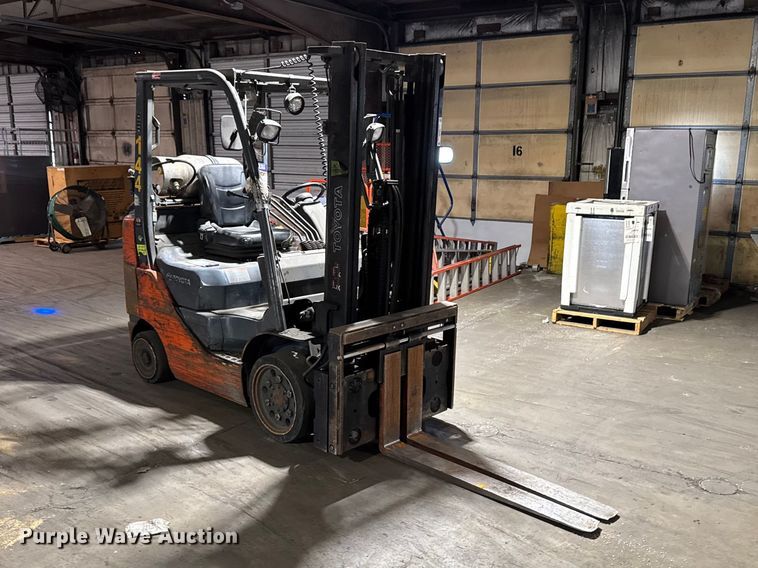 image for item FB5595 Toyota 8FGCU25 forklift