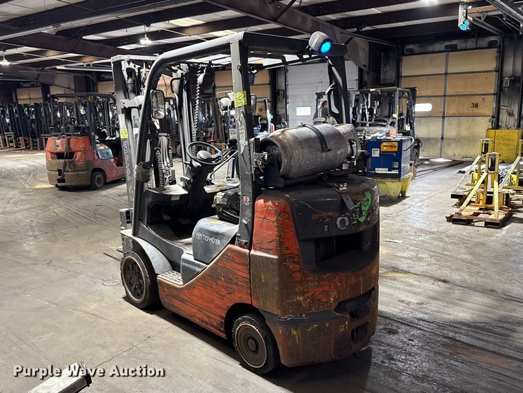 image for item FB5595 Toyota 8FGCU25 forklift