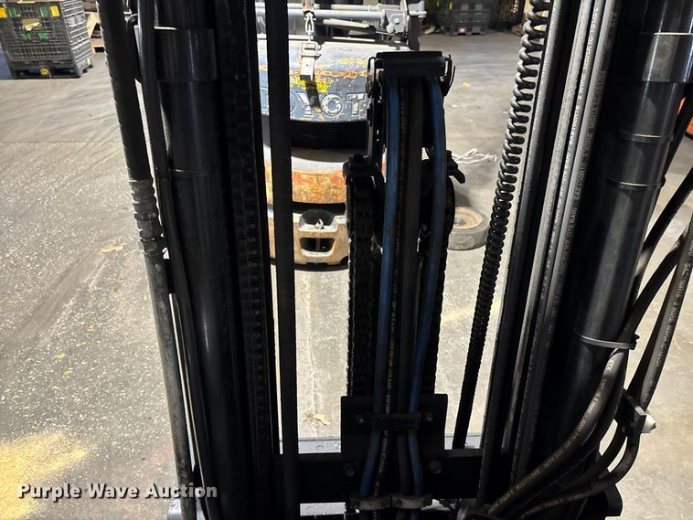 image for item FB5596 Toyota 8FGCU25 forklift