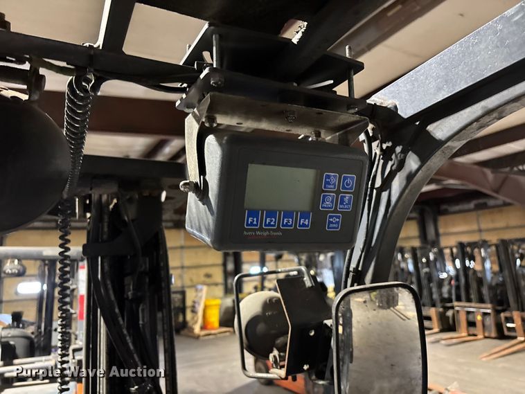 image for item FB5596 Toyota 8FGCU25 forklift