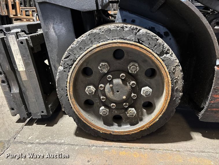 image for item FB5596 Toyota 8FGCU25 forklift
