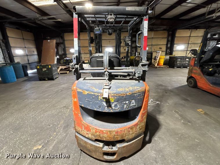 image for item FB5597 Toyota 8FGCU25 forklift