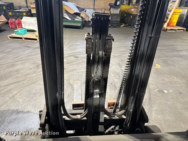 image for item FB5597 Toyota 8FGCU25 forklift