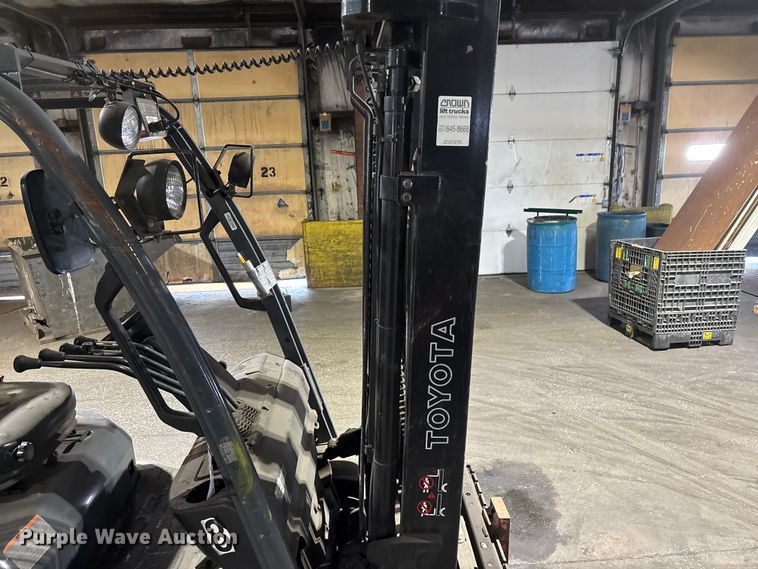 image for item FB5597 Toyota 8FGCU25 forklift