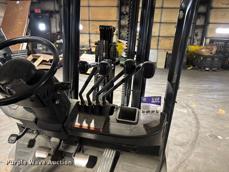 image for item FB5597 Toyota 8FGCU25 forklift